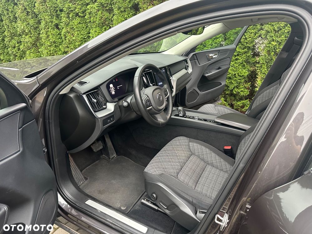 Volvo XC 60 T6 Plug-In Hybrid AWD Ultra Bright - 24