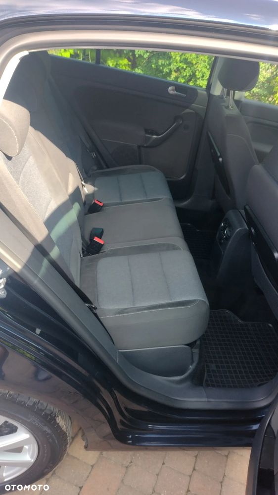Volkswagen Golf Plus - 11