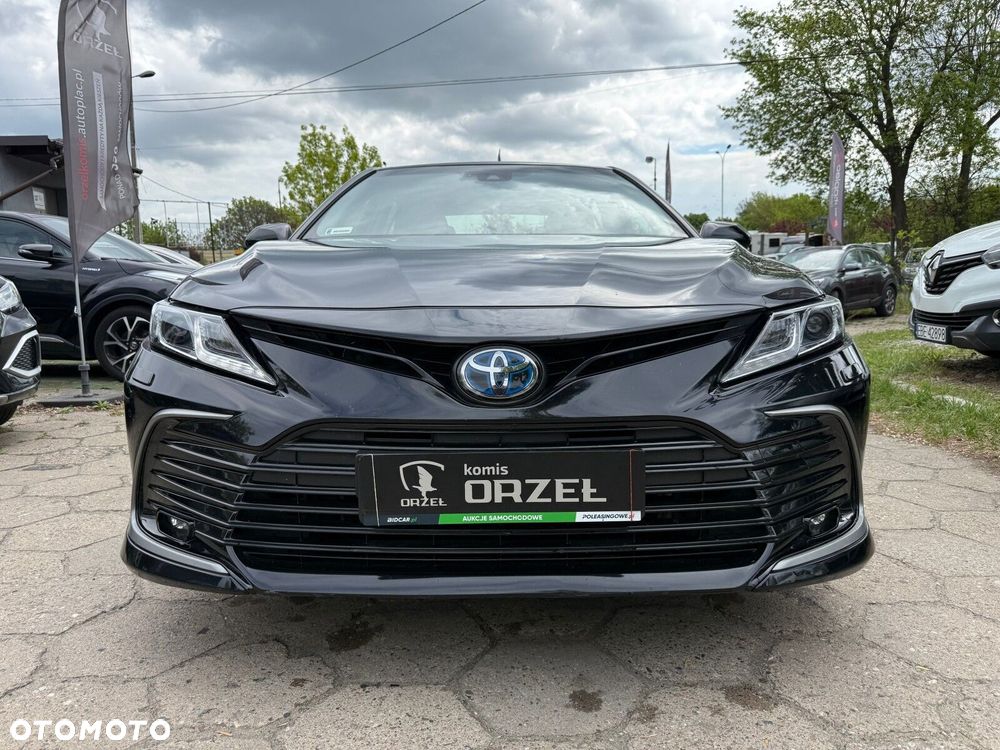 Toyota Camry - 2