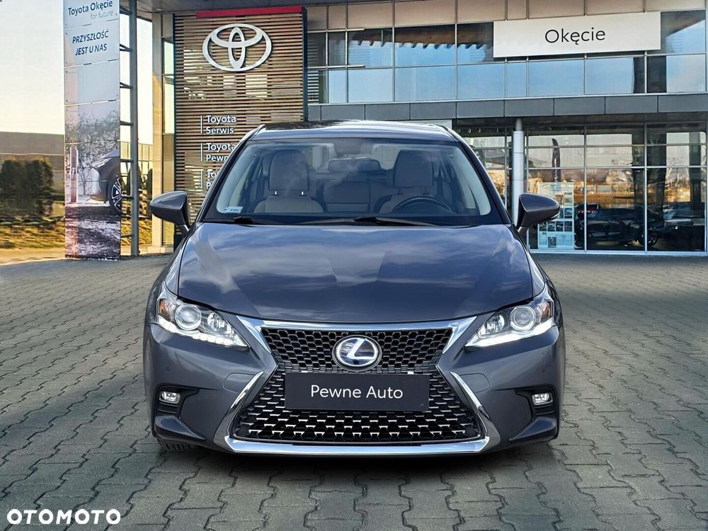 Lexus CT - 8