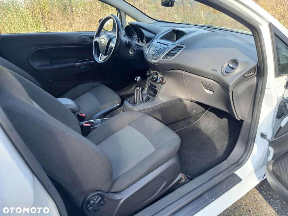 Ford Fiesta - 8
