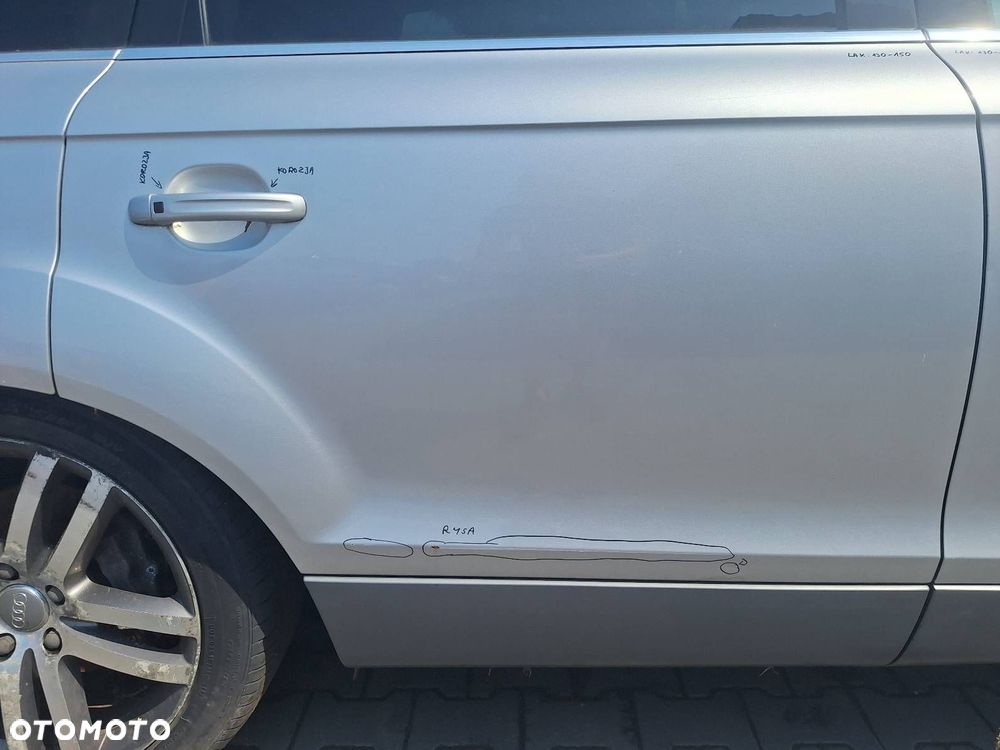 DRZWI KOMPLETNE PRAWY TYŁ AUDI Q7 4L I LY7W - 9