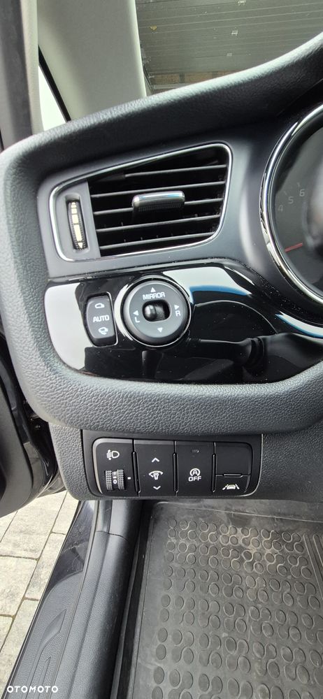 Kia Ceed - 19