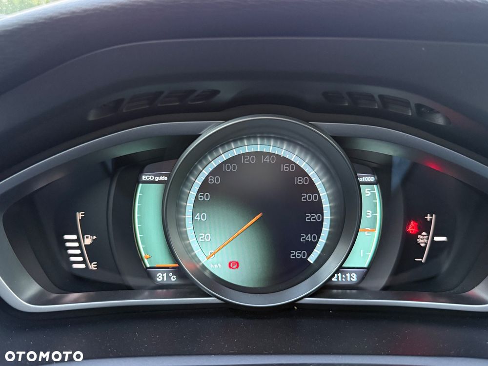 Volvo V40 D2 R-Design Summum - 20