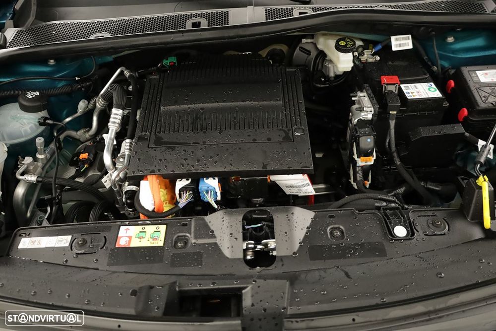 Peugeot e-2008 54 kWh Allure - 25