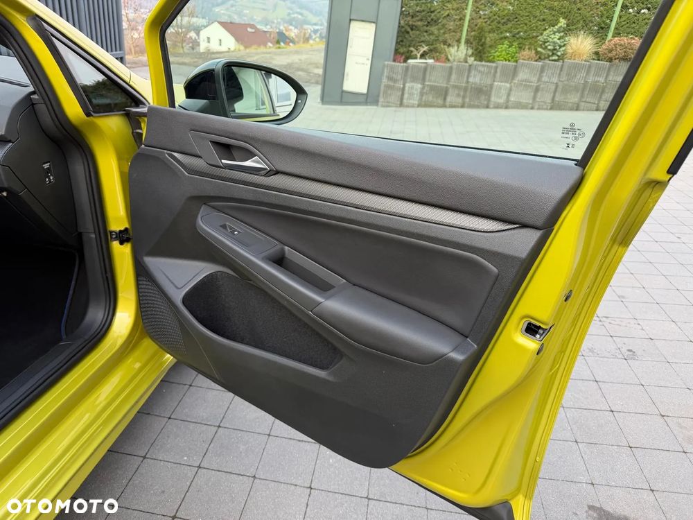 Volkswagen Golf - 21