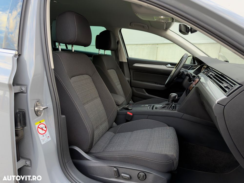 Volkswagen Passat Variant 2.0 TDI SCR DSG Business - 32