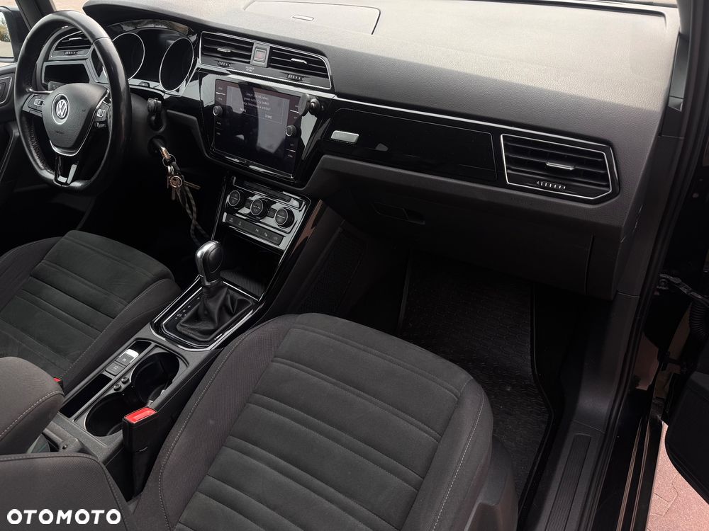 Volkswagen Touran 1.4 TSI BMT Highline DSG - 18