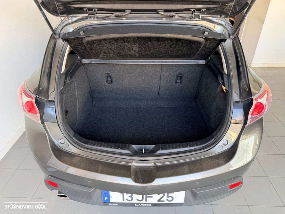 Mazda 3 Hatchback MZ-CD 1.6 Exclusive Plus - 30