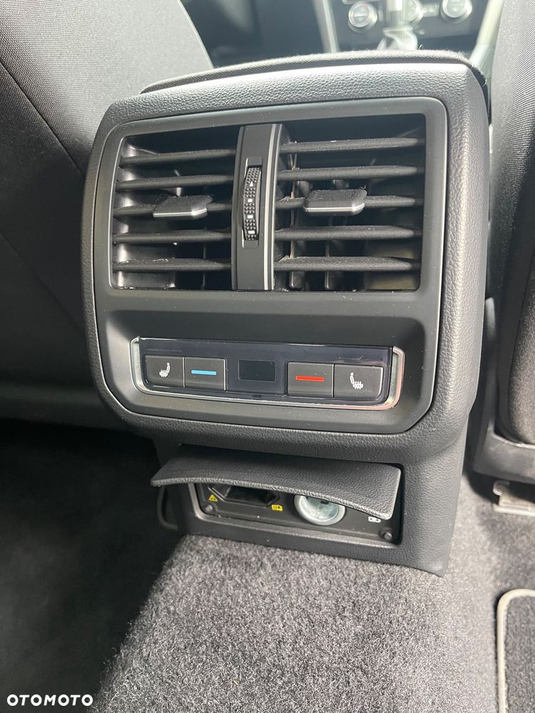 Volkswagen Arteon 2.0 TSI Essence DSG - 17
