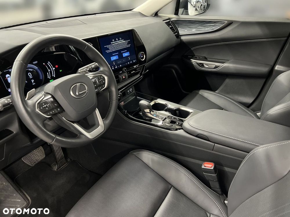 Lexus NX 350h Prestige 2WD - 18