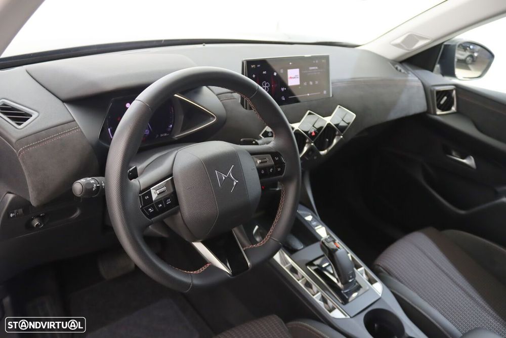 DS DS3 Crossback PureTech 130 Aut. PERFORMANCE LINE - 4