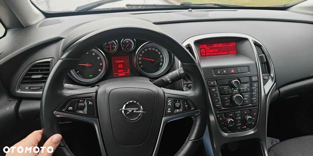 Opel Astra 1.4 Turbo Cosmo - 2