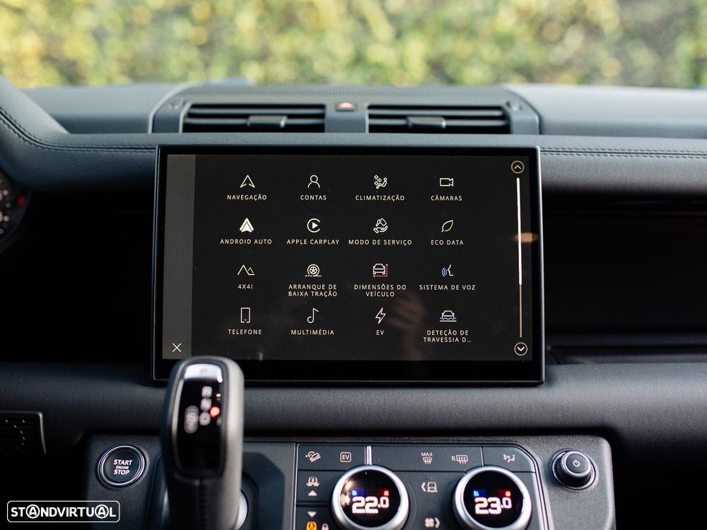 Land Rover Defender 2.0 P300e 110 AWD X-Dynamic SE - 43