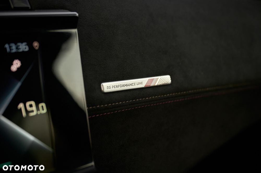 DS Automobiles DS 7 Crossback 1.6 E-Tense 4x4 Performance Line + - 32