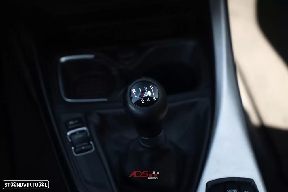 BMW 116 d Pack M - 15