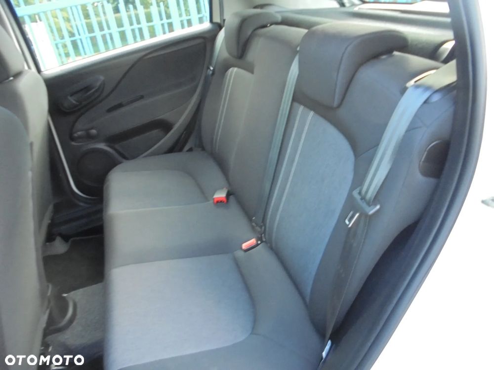 Fiat Punto 1.2 Fresh - 11