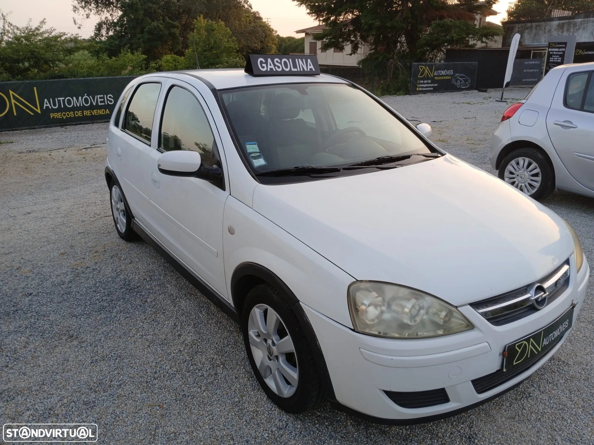 Opel Corsa 1.2 16V Cosmo - 6