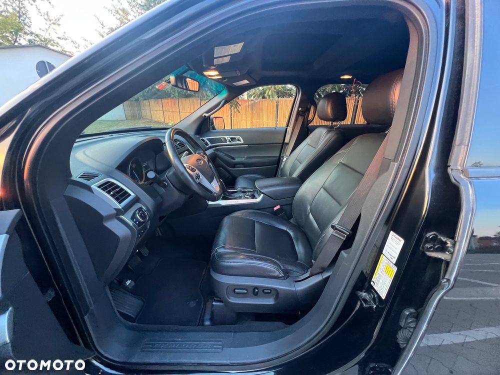 Ford Explorer - 11