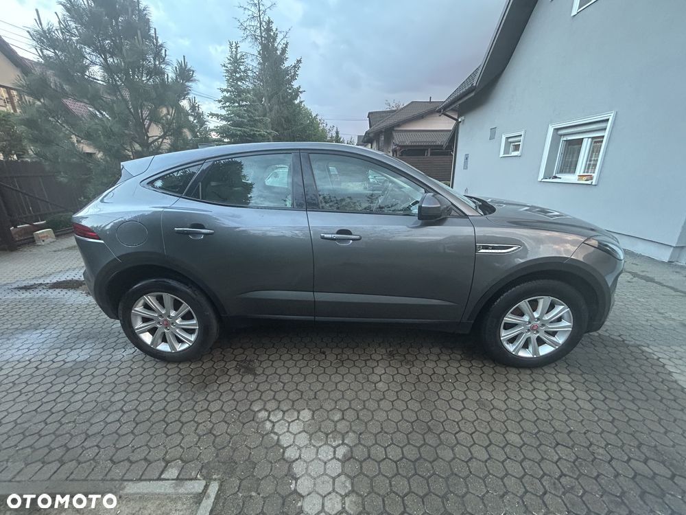 Jaguar E-Pace D150 AWD R-Dynamic S - 9