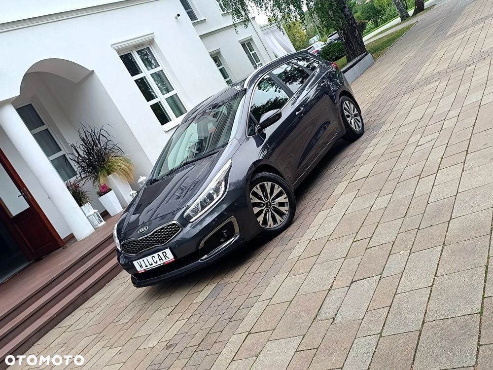 Kia Ceed 1.6 CRDi 136 DCT ISG Platinum Edition - 41