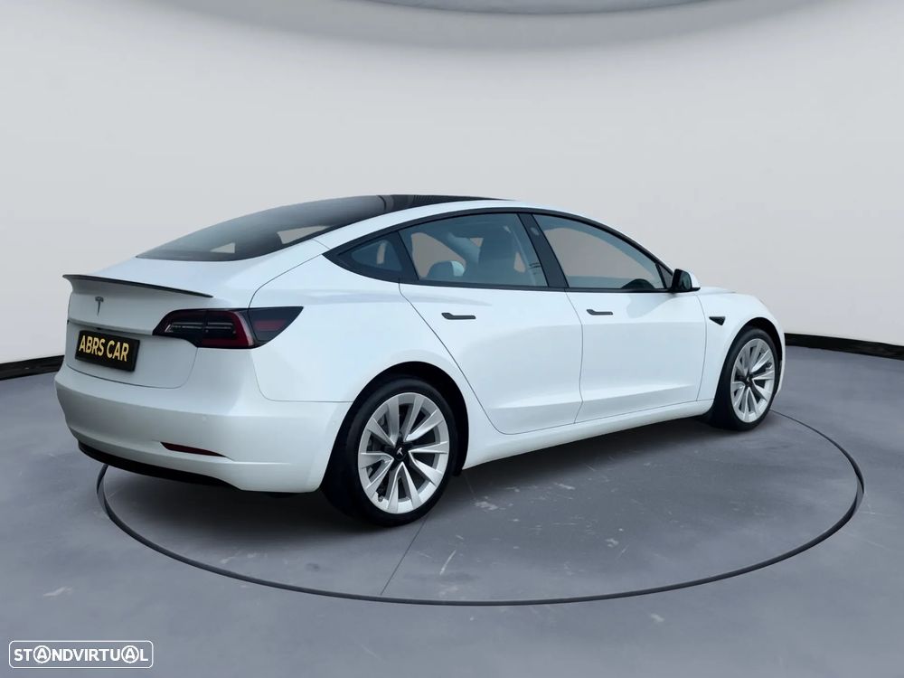 Tesla Model 3 Standard Range Plus RWD - 4