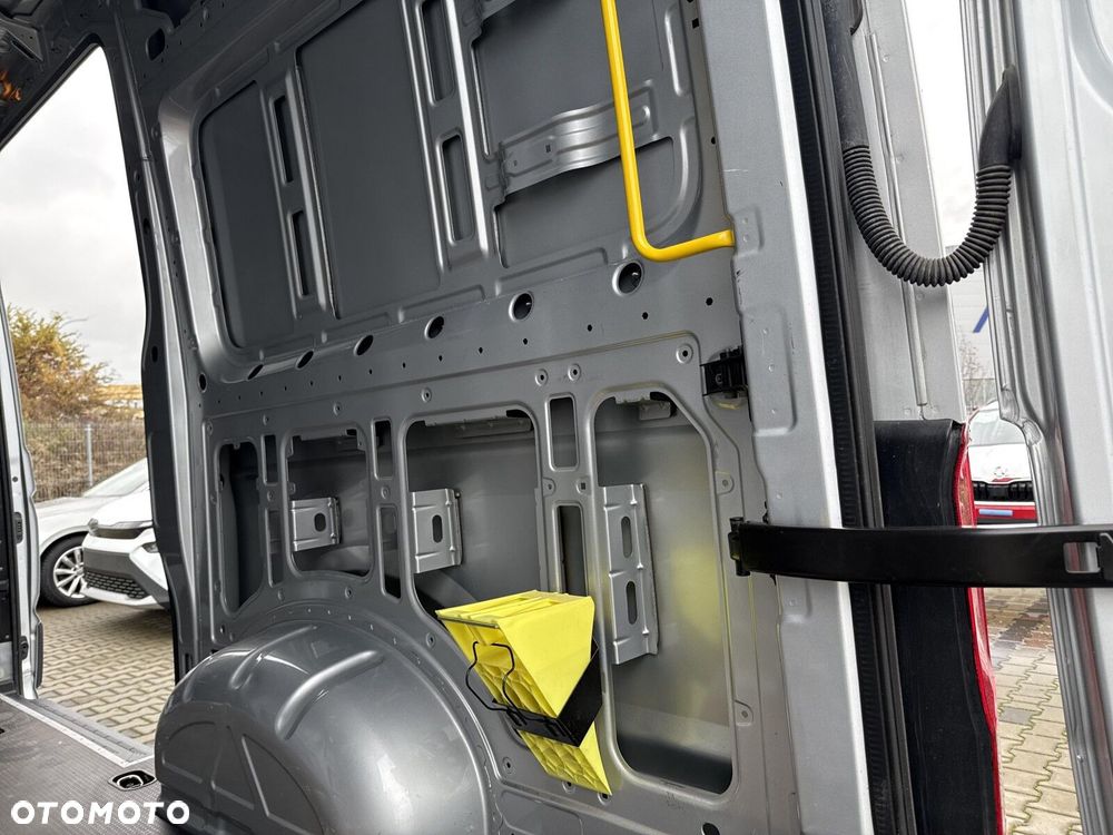 Volkswagen Crafter - 30