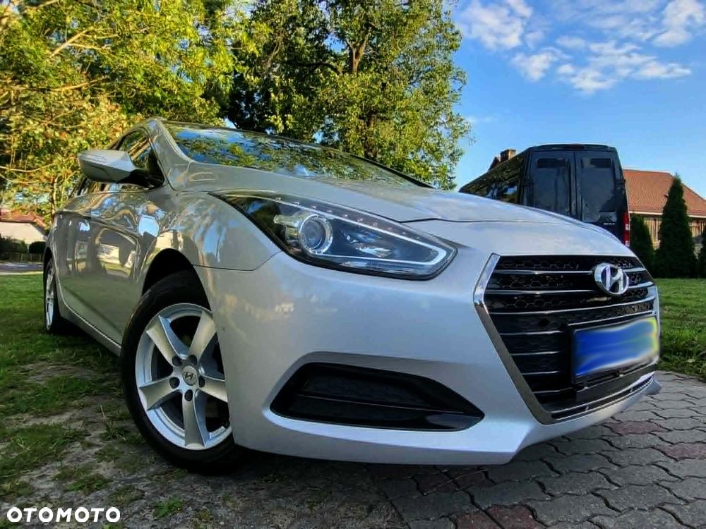 Hyundai i40 Kombi blue 1.6 Classic - 1