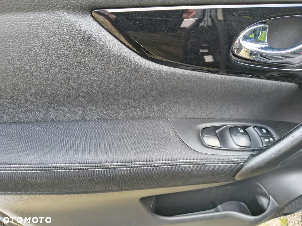 Nissan Qashqai 1.6 dCi DPF Start/Stop acenta - 11