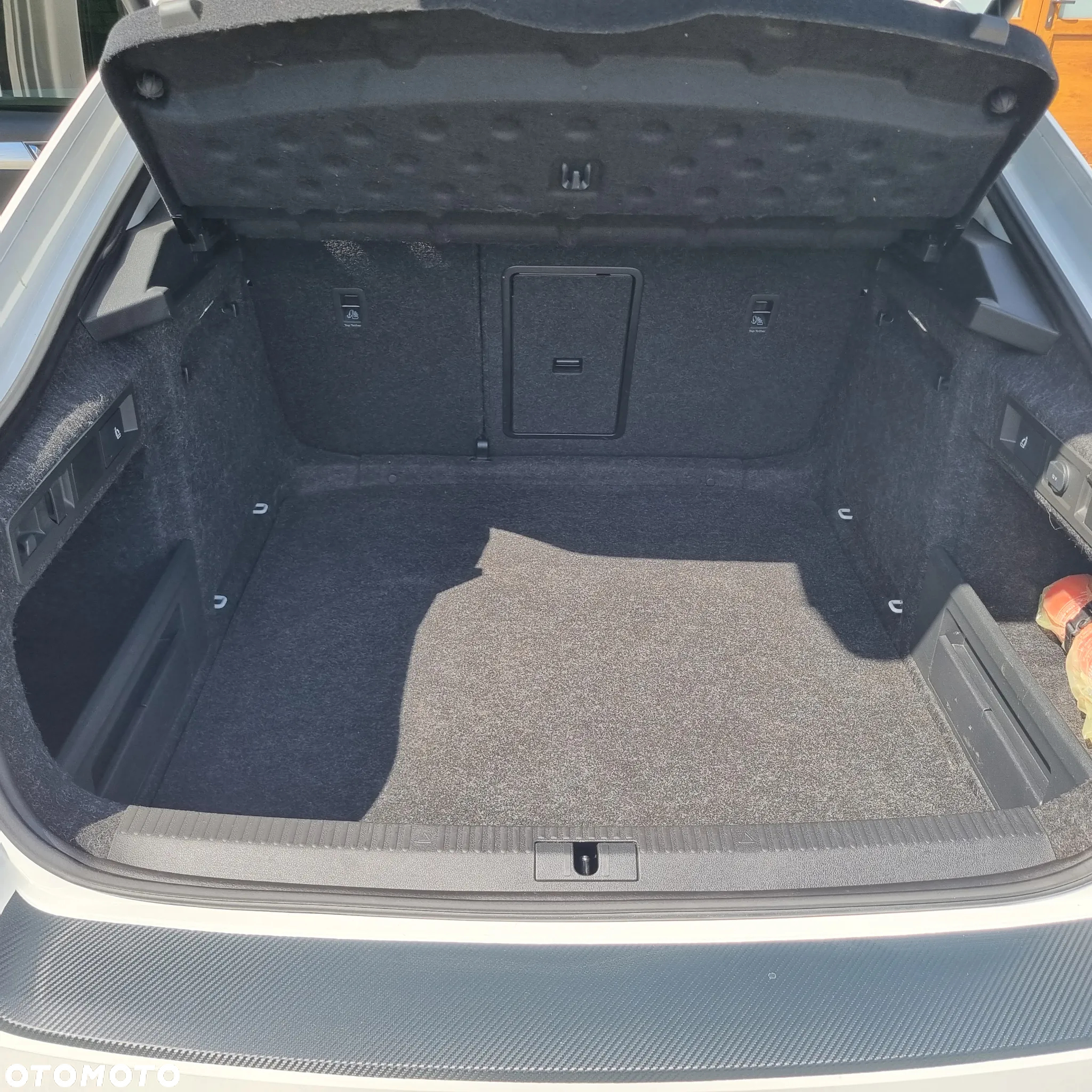 Skoda Superb 2.0 TDI Ambition DSG - 28