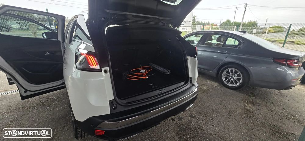 Peugeot 3008 1.6 Hybrid4 GT Pack e-EAT8 - 31