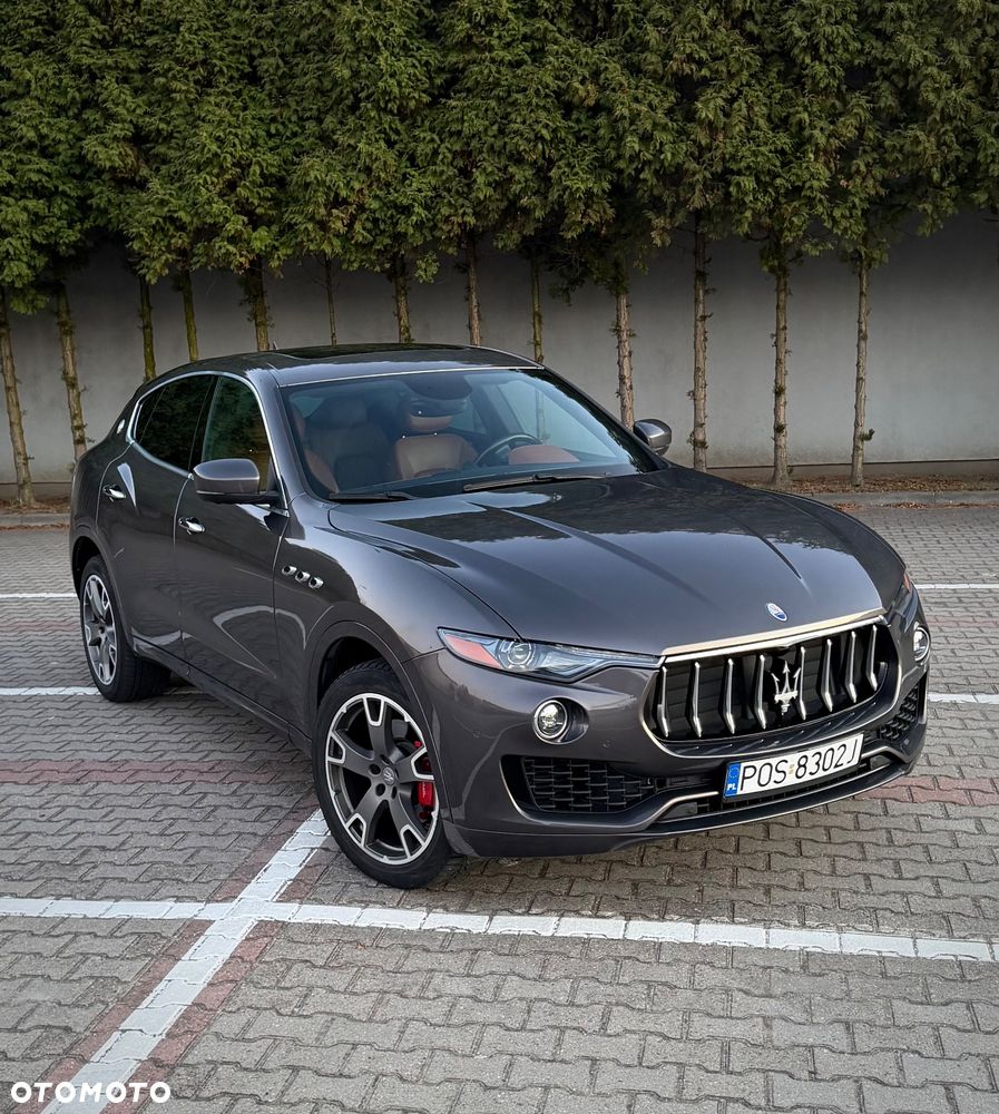 Maserati Levante Q4 GranLusso - 3