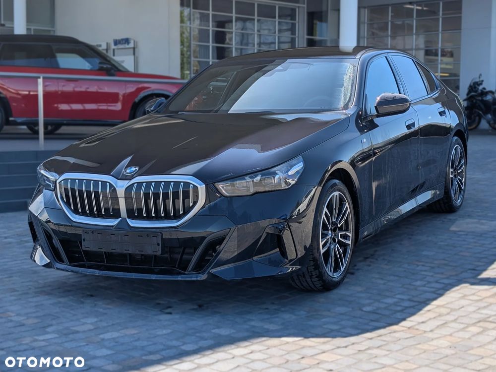 BMW Seria 5 520i mHEV - 2