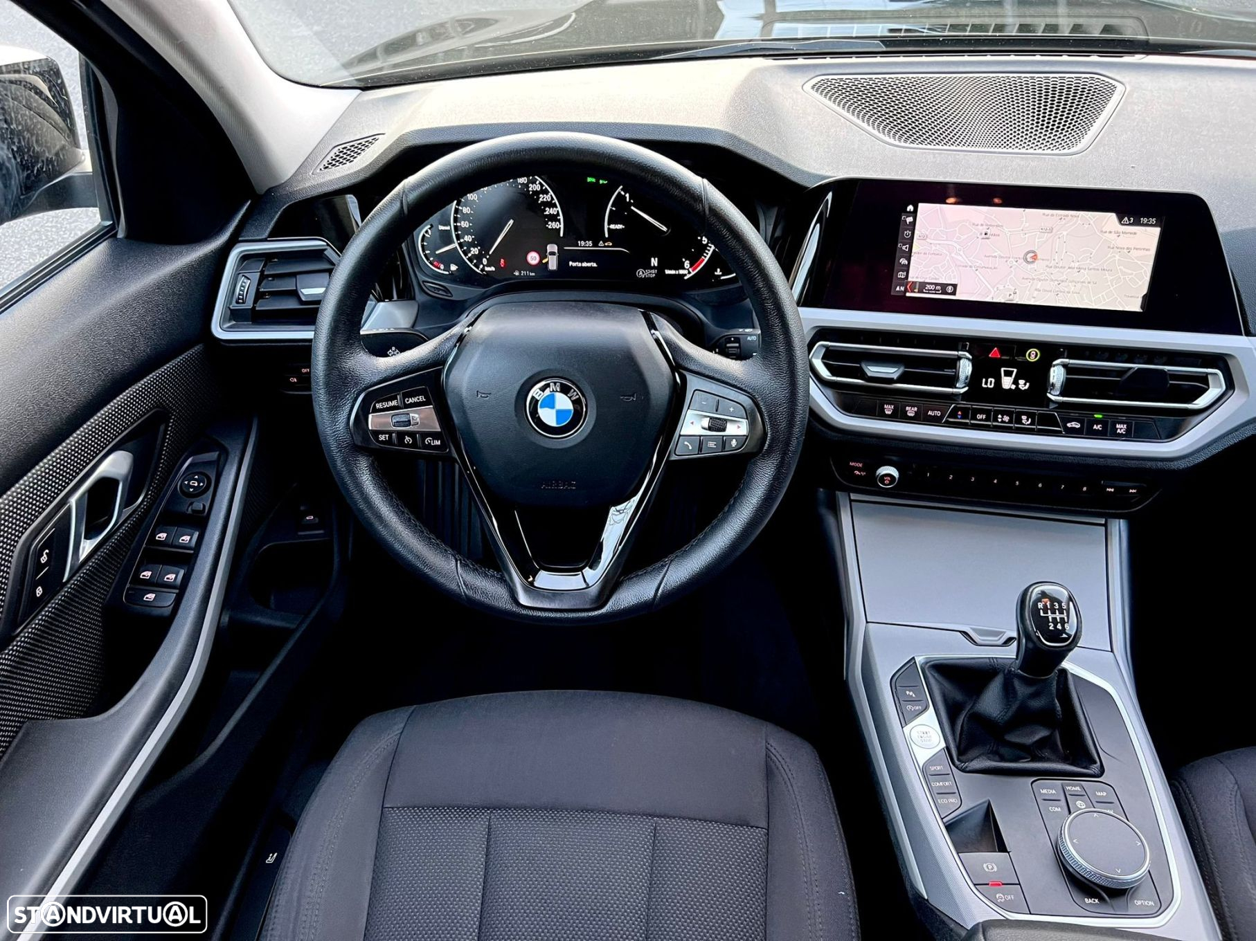 BMW 318 d Touring Essence - 11