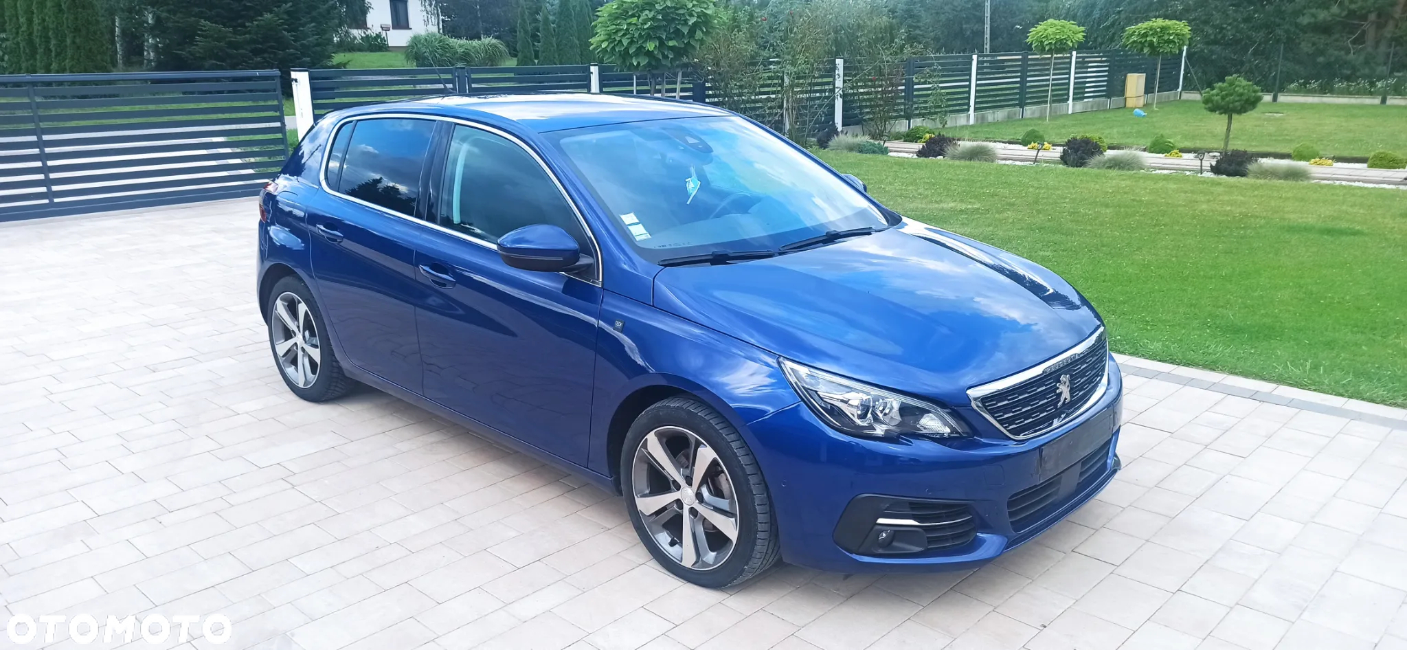 Peugeot 308 BlueHDi 130 EAT8 GT - 14