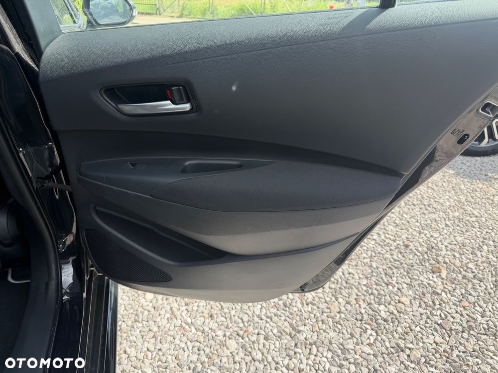 Toyota Corolla 1.8 Hybrid Comfort - 28