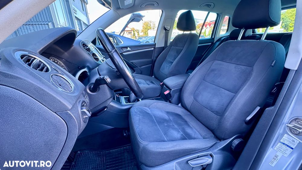 Volkswagen Tiguan 2.0 TDI SCR BlueMotion Technology Sport & Style - 11