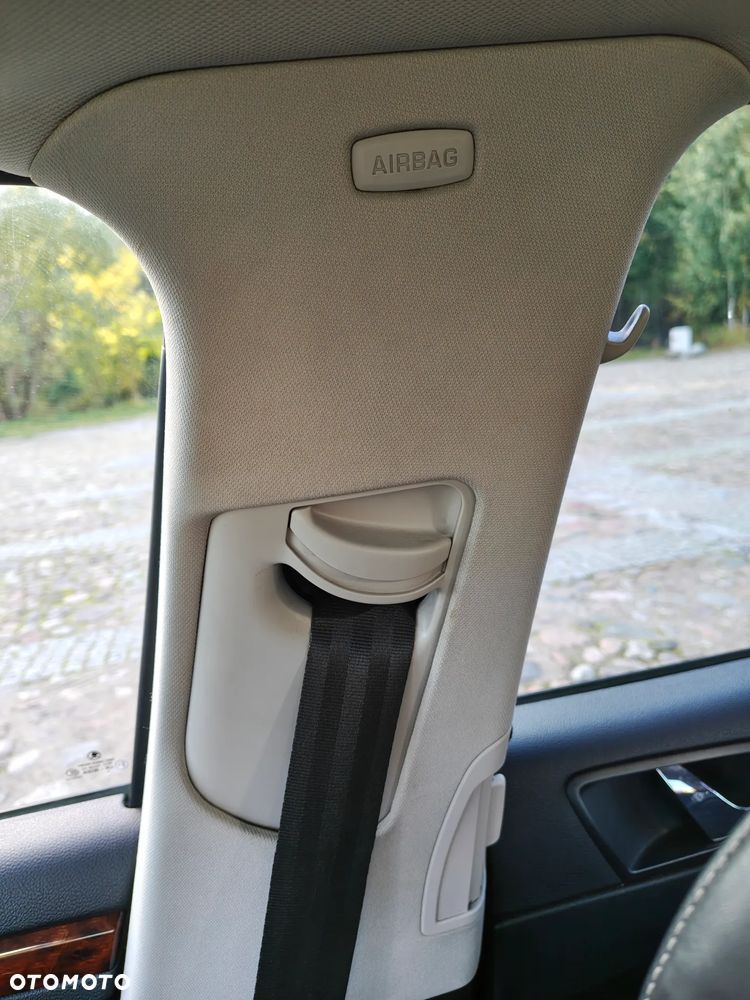 Skoda Superb 2.0 TDI Platinum - 25