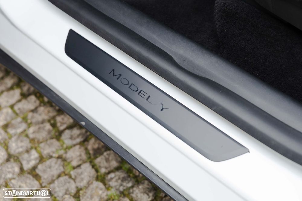 Tesla Model Y Long Range Tração Integral - 13