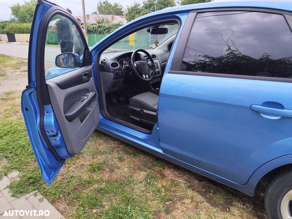 Ford Focus - 16