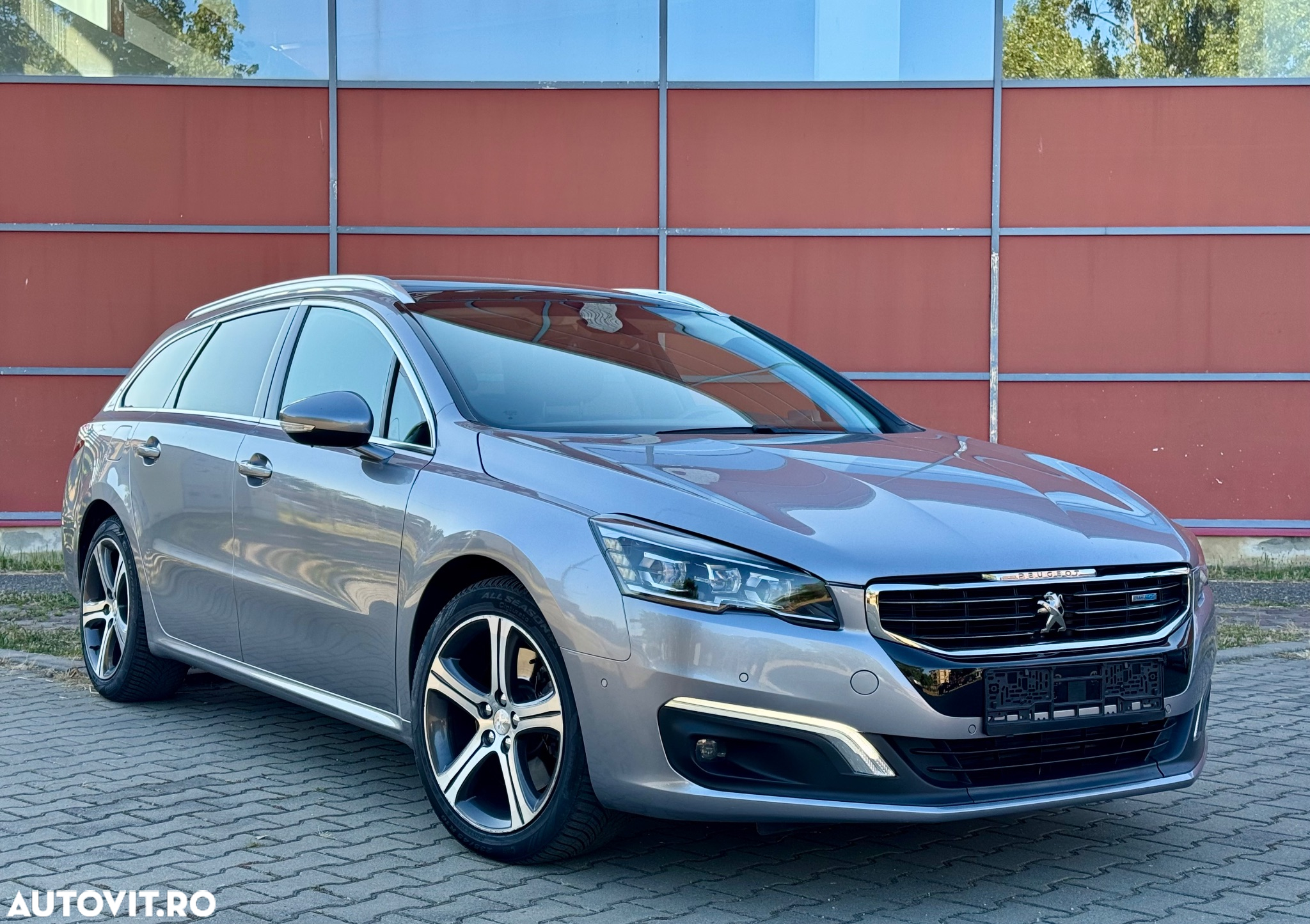 Peugeot 508 SW BlueHDi 180 EAT6 Stop&Start GT - 25