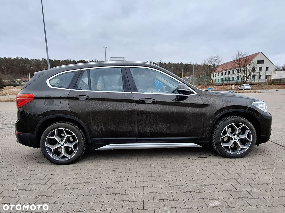 BMW X1 xDrive20d - 8
