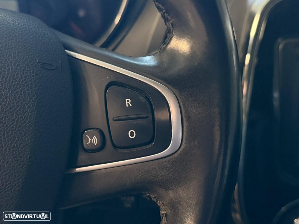 Renault Captur 0.9 TCE Exclusive - 25