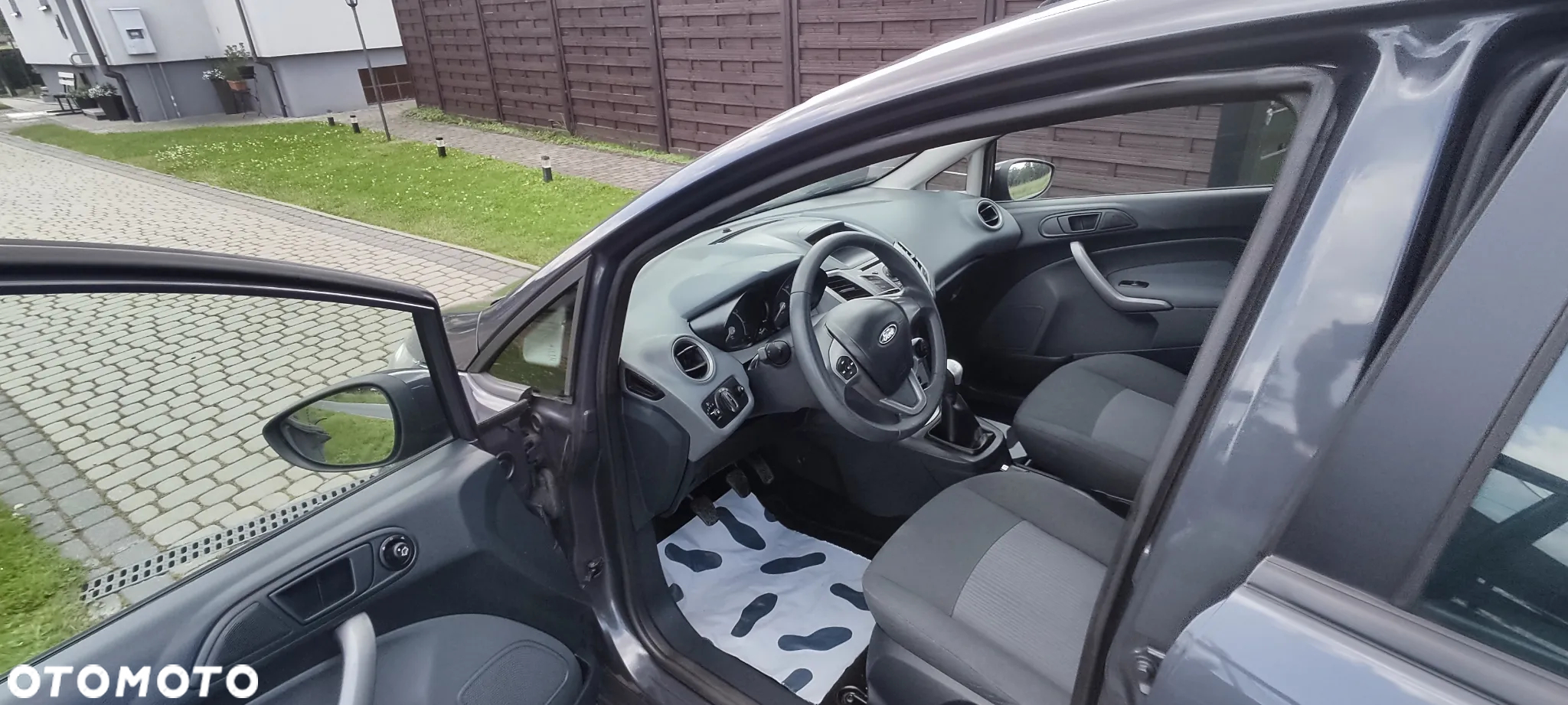 Ford Fiesta 1.25 Ambiente EU5 - 11