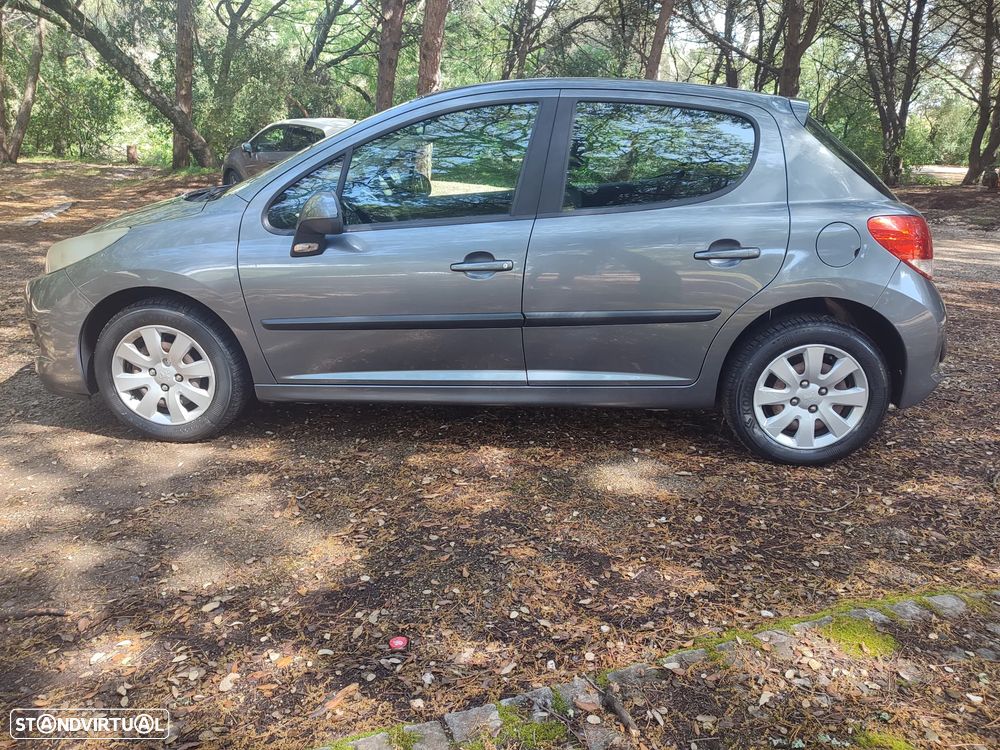 Peugeot 207 1.4 16V Active - 3