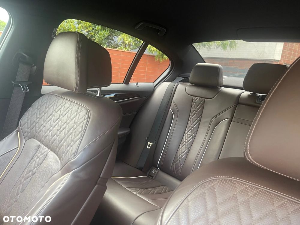BMW Seria 5 530i M Sport sport - 3