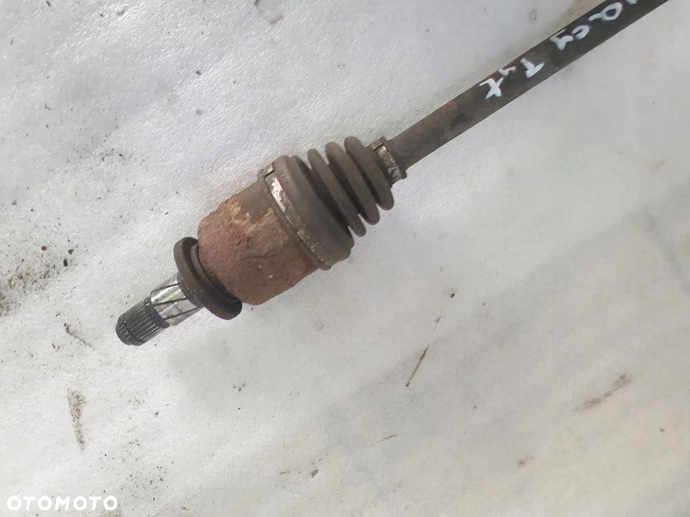 SUBARU LEGACY IV 2.0D PÓŁOŚ TYŁ - 4