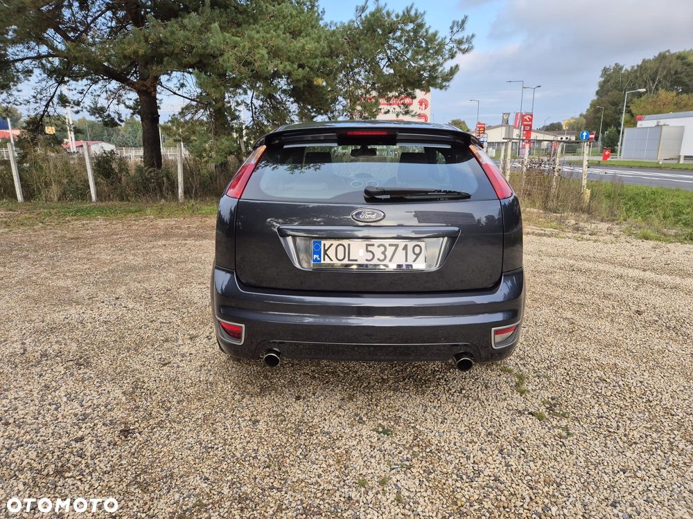 Ford Focus 2.5 ST - 34
