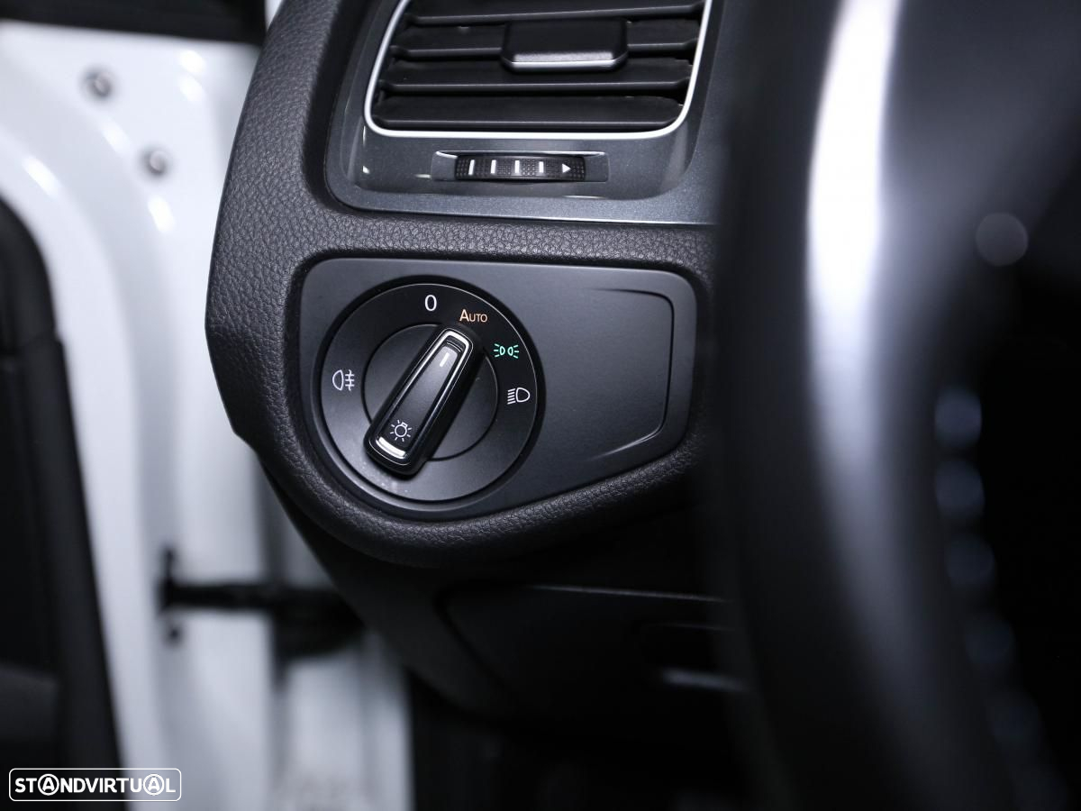 VW e-Golf AC/DC - 13