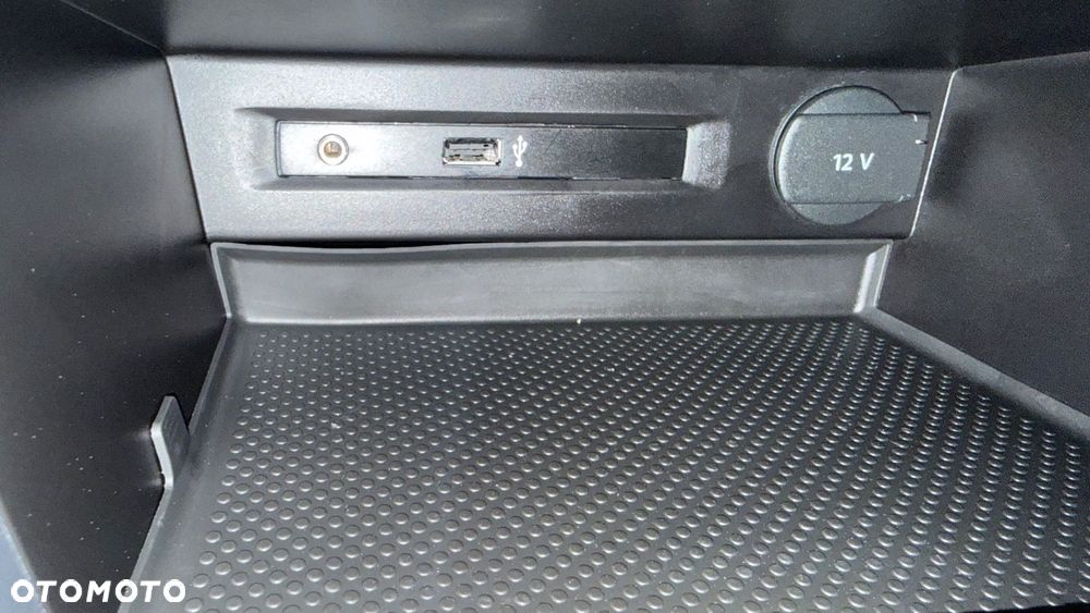 Volkswagen Tiguan - 32